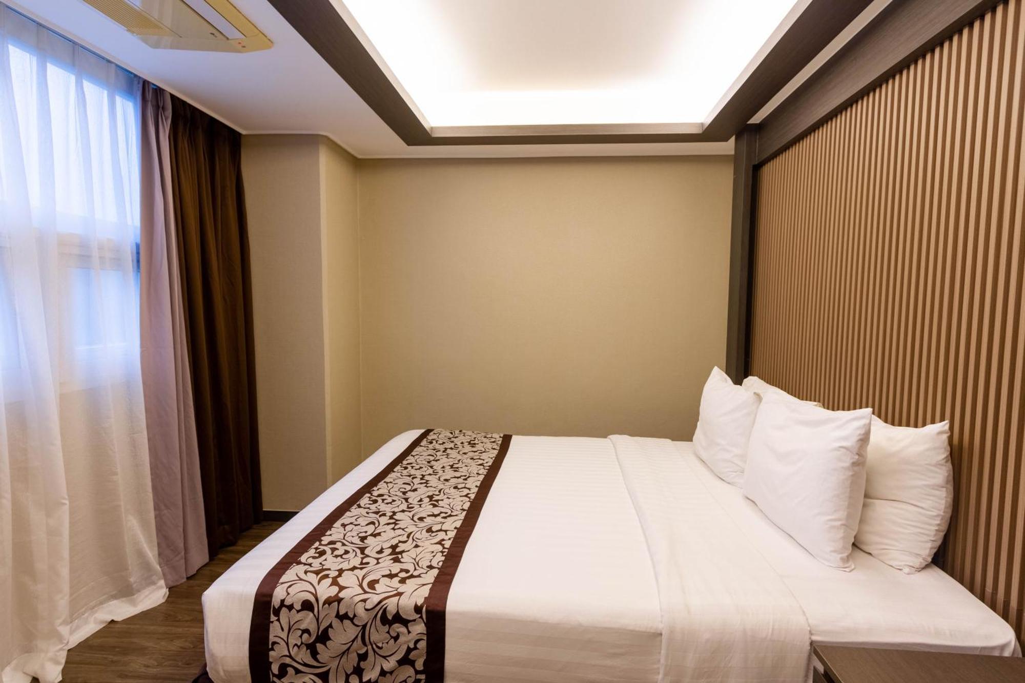 Xenia Hotel Clark Clark Field Zewnętrze zdjęcie