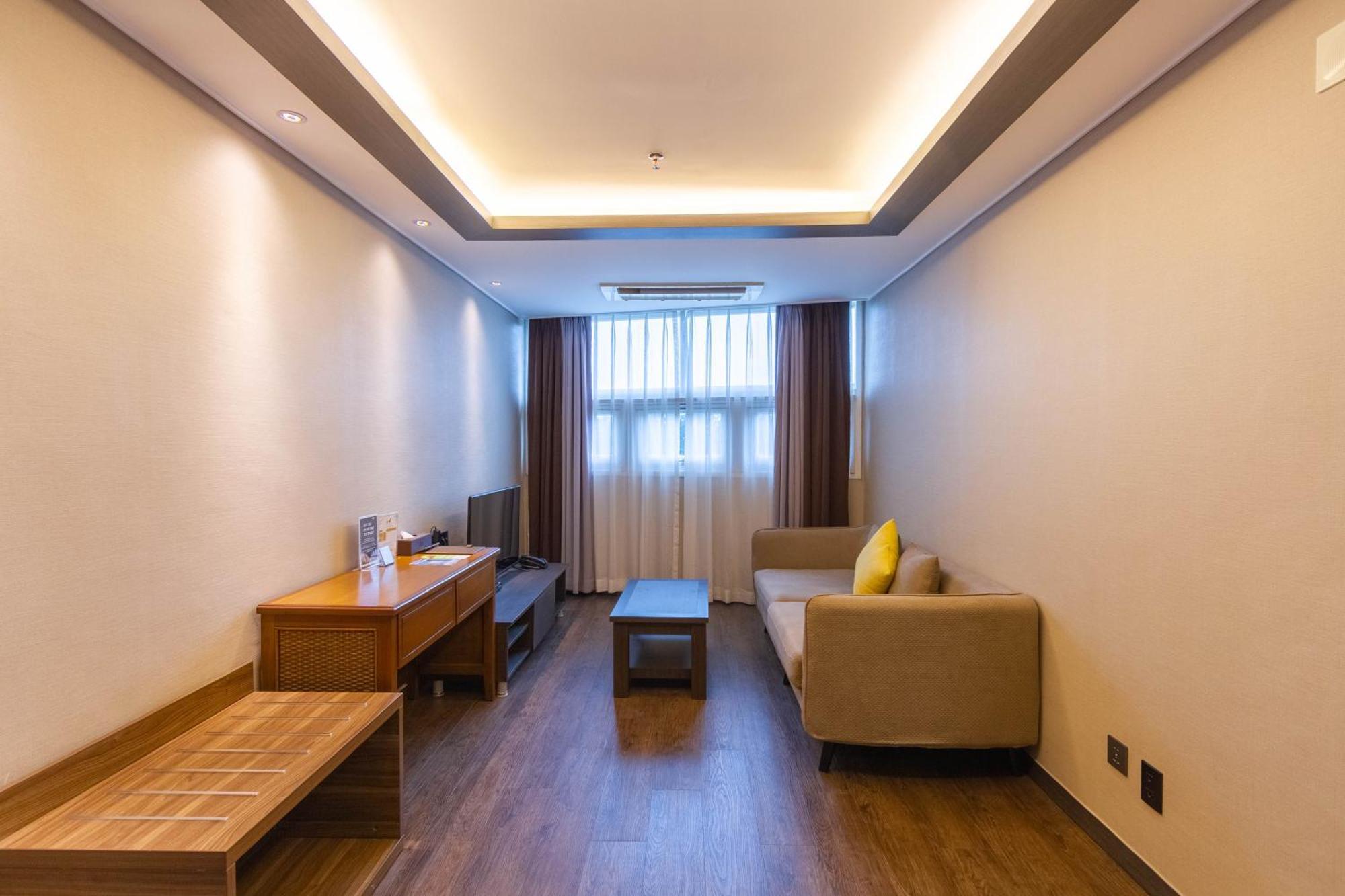 Xenia Hotel Clark Clark Field Zewnętrze zdjęcie