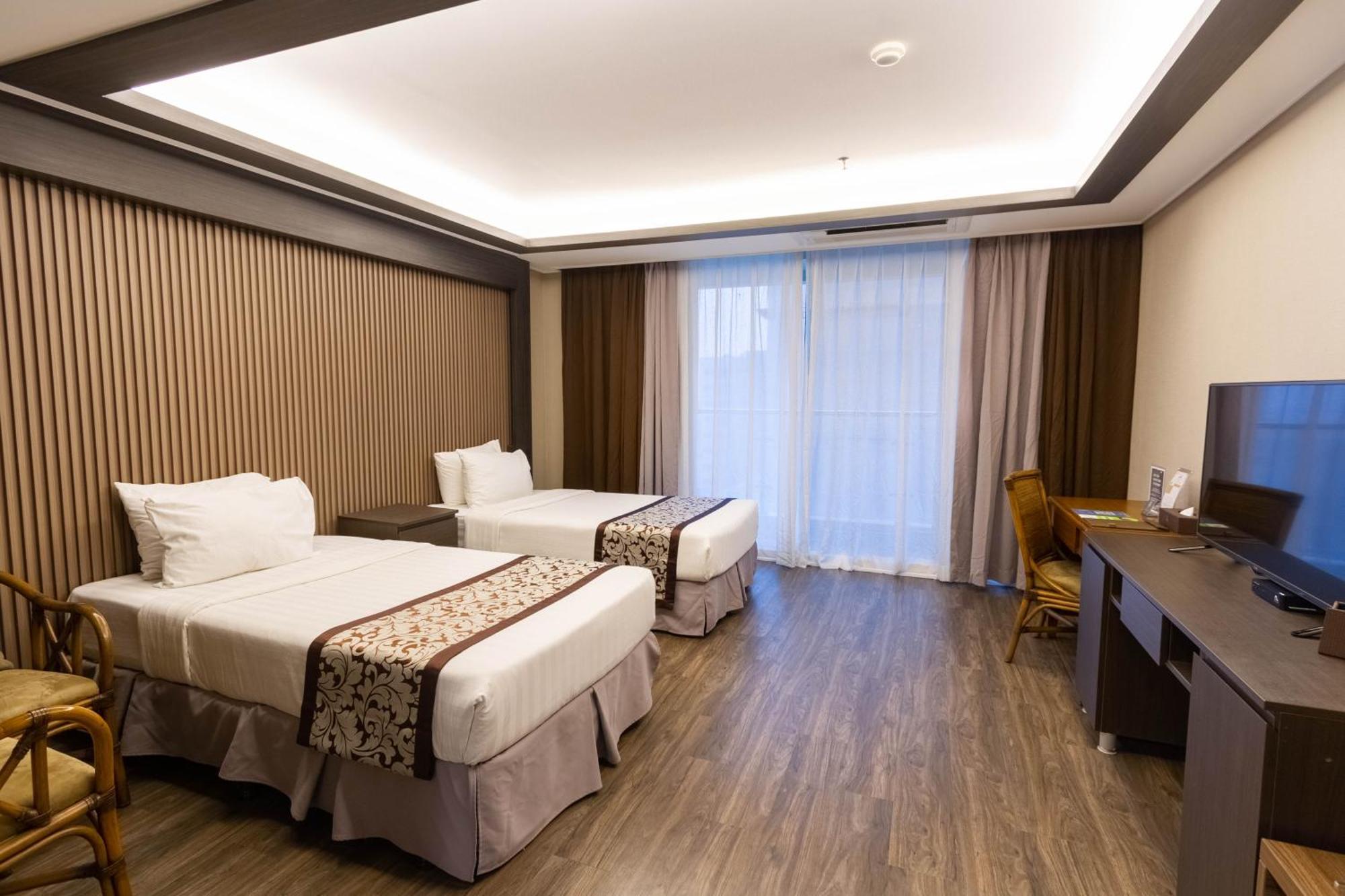 Xenia Hotel Clark Clark Field Zewnętrze zdjęcie