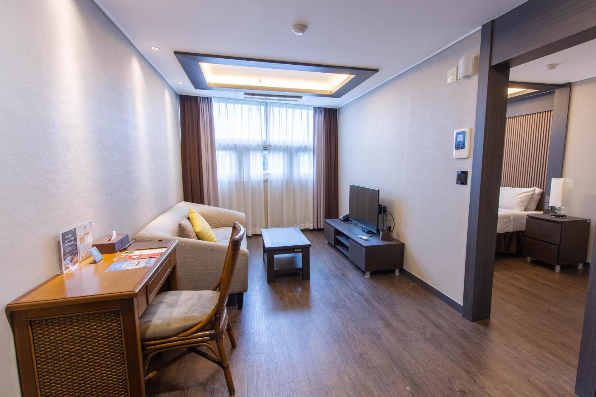 Xenia Hotel Clark Clark Field Zewnętrze zdjęcie