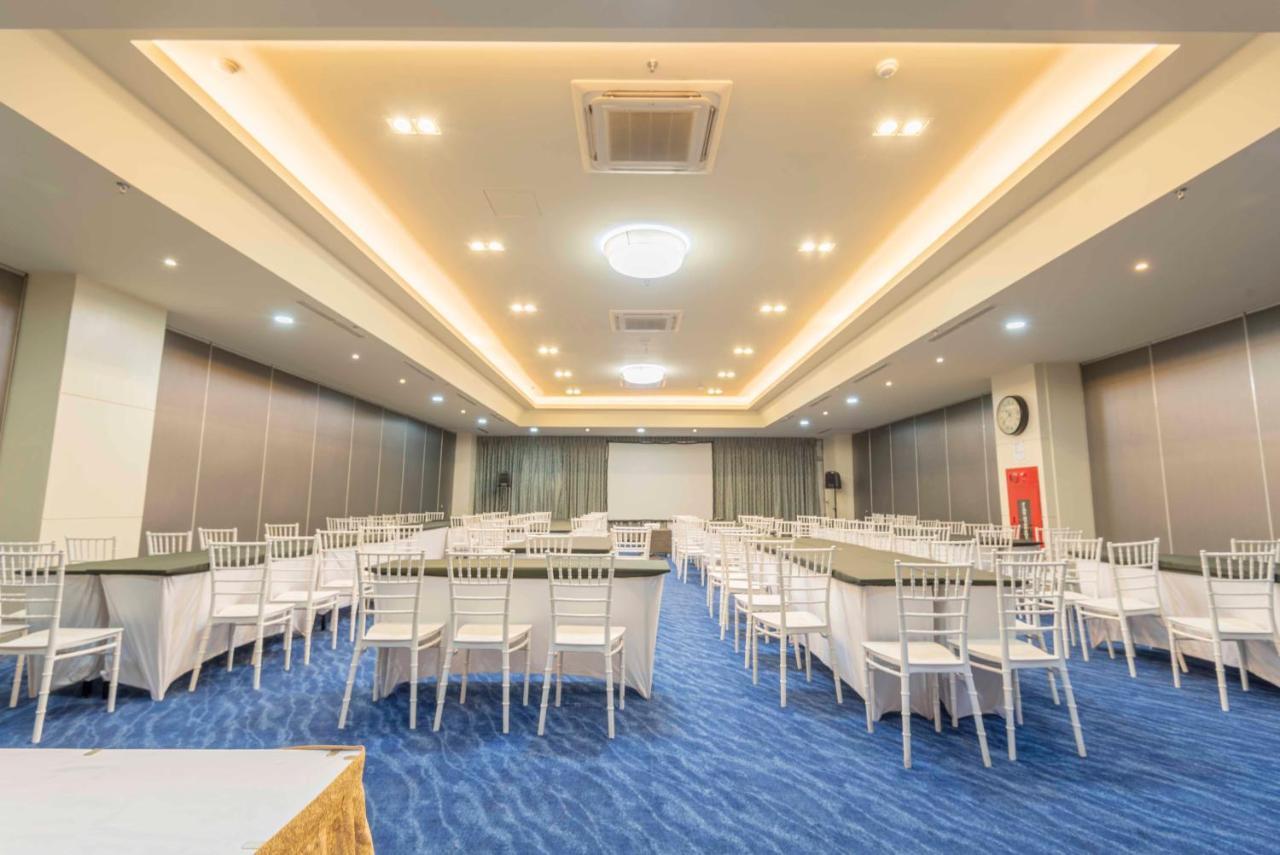 Xenia Hotel Clark Clark Field Zewnętrze zdjęcie