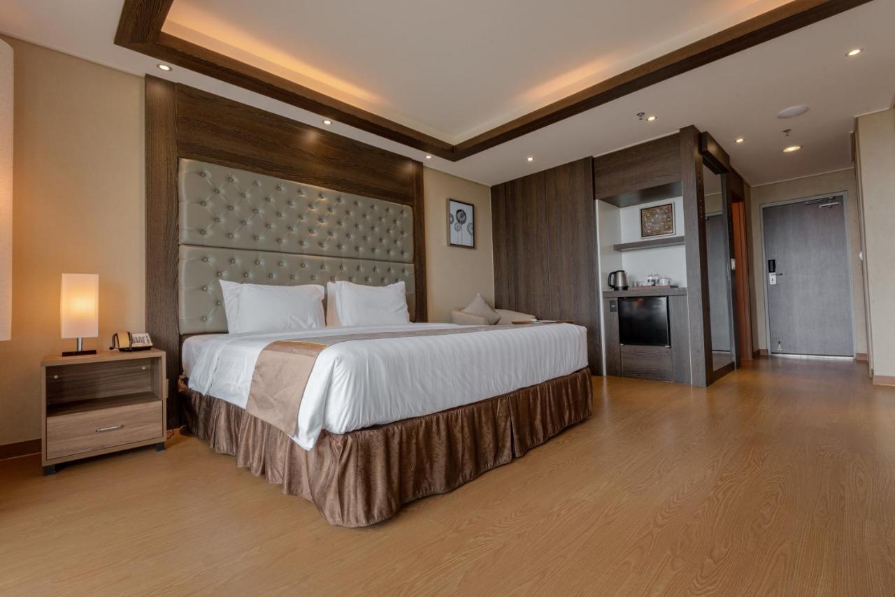 Xenia Hotel Clark Clark Field Zewnętrze zdjęcie
