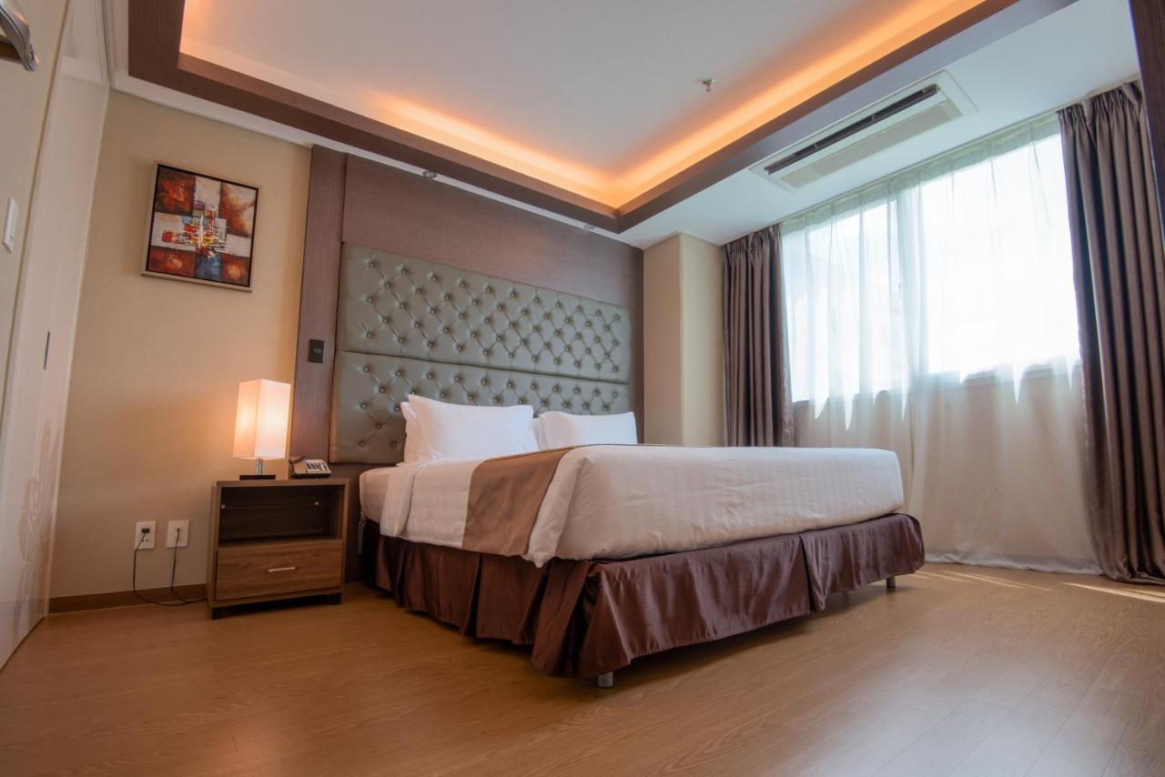 Xenia Hotel Clark Clark Field Zewnętrze zdjęcie